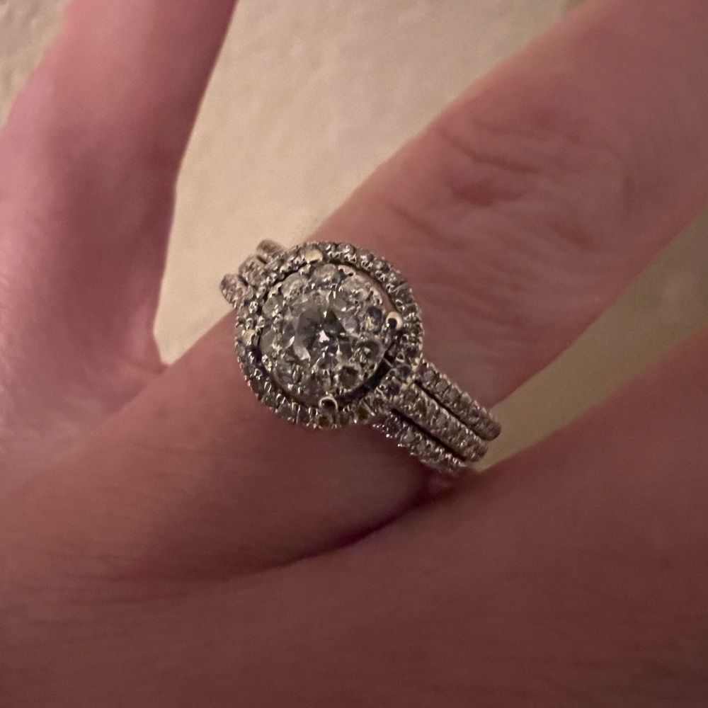 Diamond ring - Picture 3 of 7